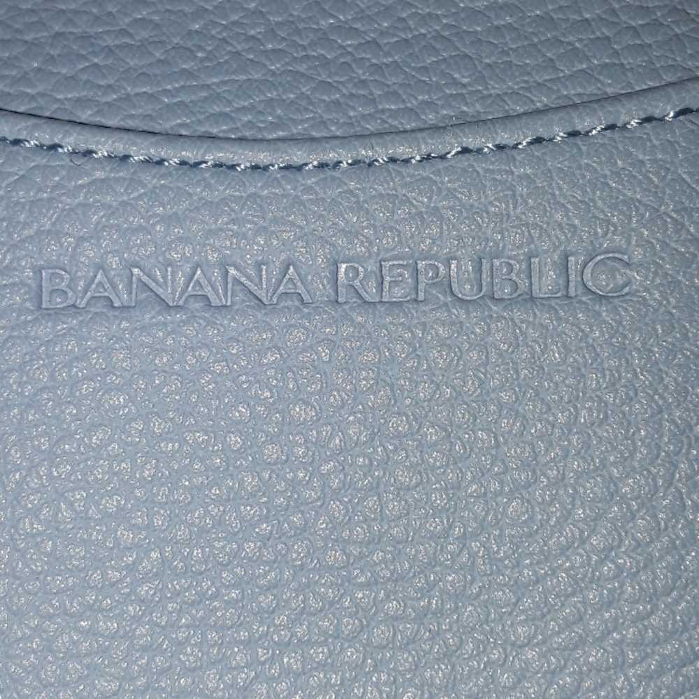 Banana Republic card case - Picture 3 of 8